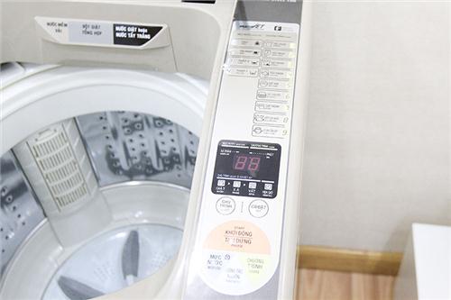 Máy giặt Aqua 8 kg AQW-F800Z1T